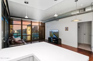 Photo #5: 6877311 Listing