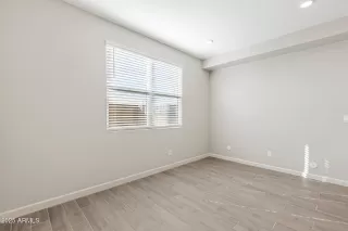 Photo #3: 6877315 Listing