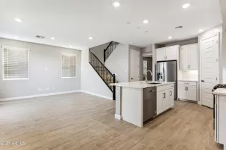 Photo #4: 6877321 Listing 