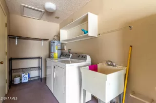 Photo #4: 6877355 Listing