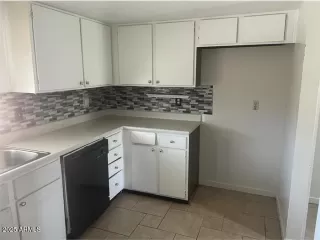 Photo #4: 6877361 Listing 