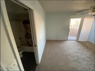 Photo #3: 6877366 Listing