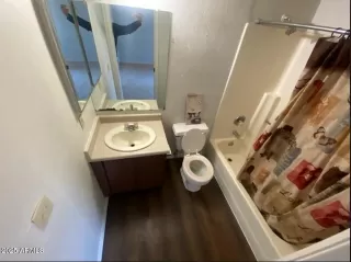 Photo #4: 6877366 Listing