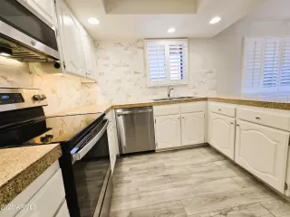 Photo #3: 6877469 Listing 