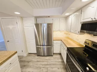 Photo #4: 6877469 Listing 