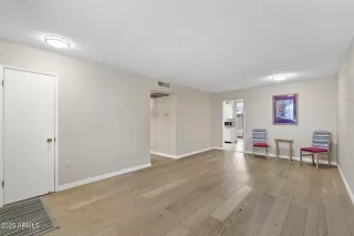 Photo #5: 6877549 Listing