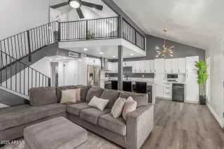 Photo #2: 6877676 Listing 