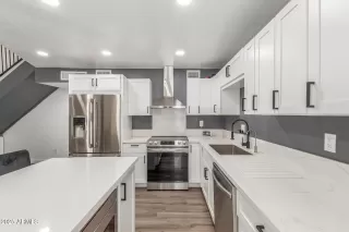 Photo #3: 6877676 Listing 