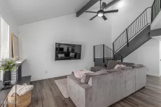 Photo #5: 6877676 Listing 