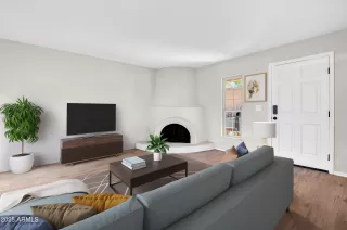 Photo #2: 6877782 Listing