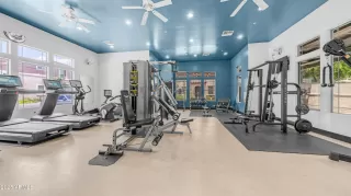 Photo #5: 6877987 Listing