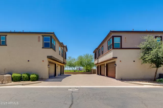 MLS: 6878236 Condo For Sale