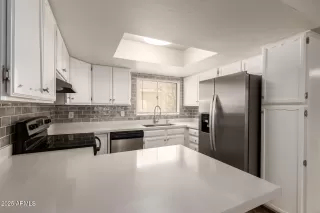 Photo #6: 6878466 Listing