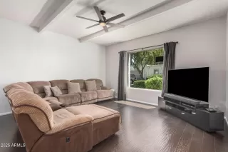 Photo #5: 6878511 Listing