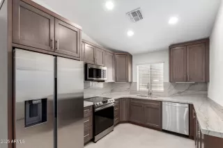 Photo #4: 6878631 Listing 