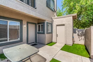 More Details about MLS # 6878837 : 2311 E HARTFORD AVENUE#29