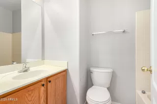 Photo #4: 6878837 Listing 