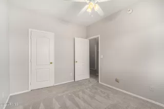 Photo #5: 6878837 Listing 