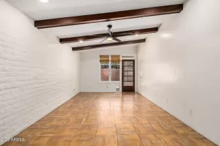 Photo #3: 6878900 Listing