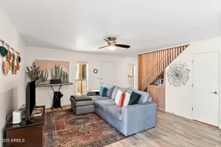 Photo #2: 6878905 Listing 