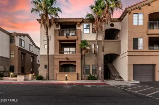 More Details about MLS # 6878935 : 5302 E VAN BUREN STREET#2024