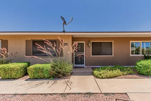 MLS: 6879067 Condo For Sale