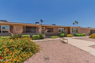 Photo #4: 6879067 Listing