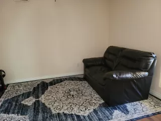 Photo #6: 6879092 Listing 