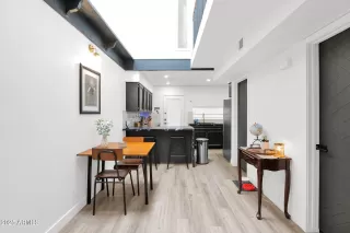 Photo #6: 6879095 Listing