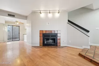 Photo #2: 6879154 Listing