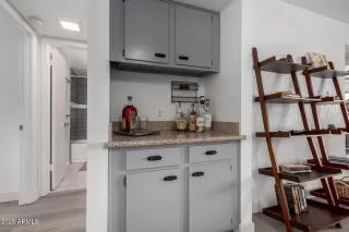 Photo #4: 6879207 Listing 