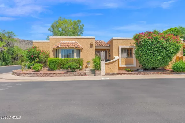 MLS: 6879211 Condo For Sale