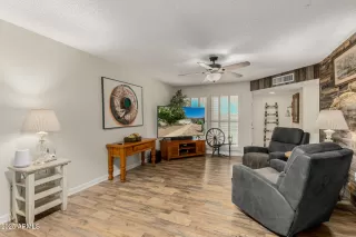 Photo #5: 6879223 Listing