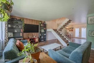 Photo #1: 6879571 Listing 