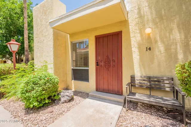 MLS: 6879579 Condo For Sale