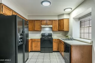 Photo #5: 6879629 Listing