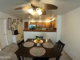 Photo #4: 6879673 Listing