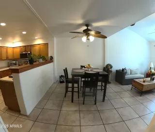 Photo #5: 6879673 Listing