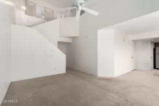 Photo #4: 6879680 Listing