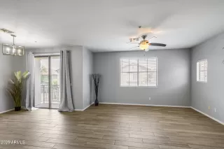 Photo #1: 6879721 Listing