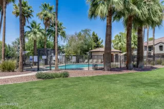 Photo #5: 6879721 Listing