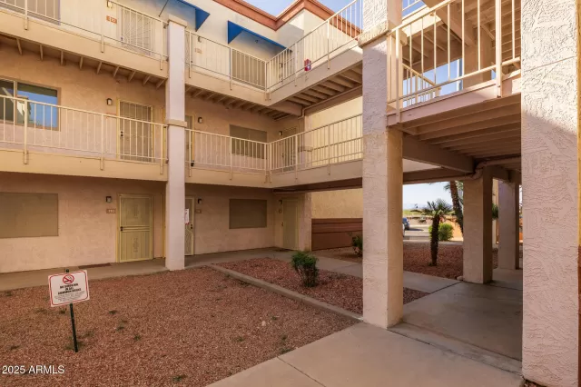 MLS: 6879864 Condo For Sale