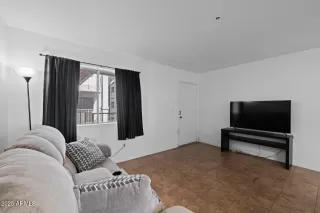 Photo #2: 6879864 Listing