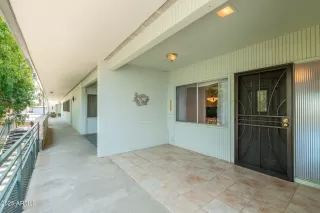 Photo #3: 6879918 Listing