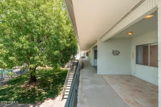 Photo #4: 6879918 Listing