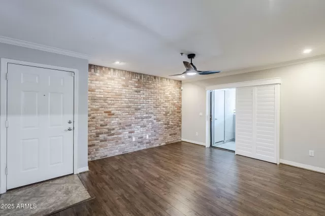 MLS: 6879947 Condo For Sale