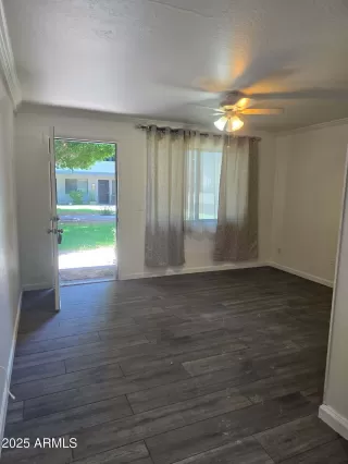 Photo #4: 6880172 Listing