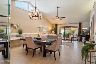 Photo #5: 6880196 Listing 