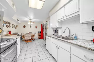 Photo #3: 6880335 Listing 