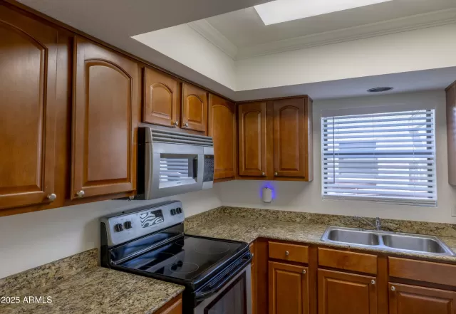 MLS: 6880352 Condo For Sale